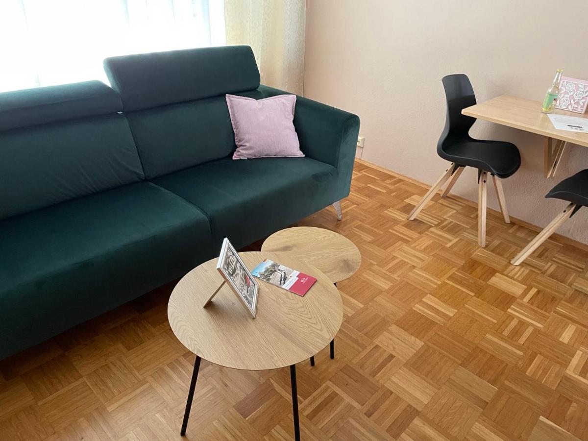 Ferienwohnung Stadtmitte Wuerzburg ภายนอก รูปภาพ